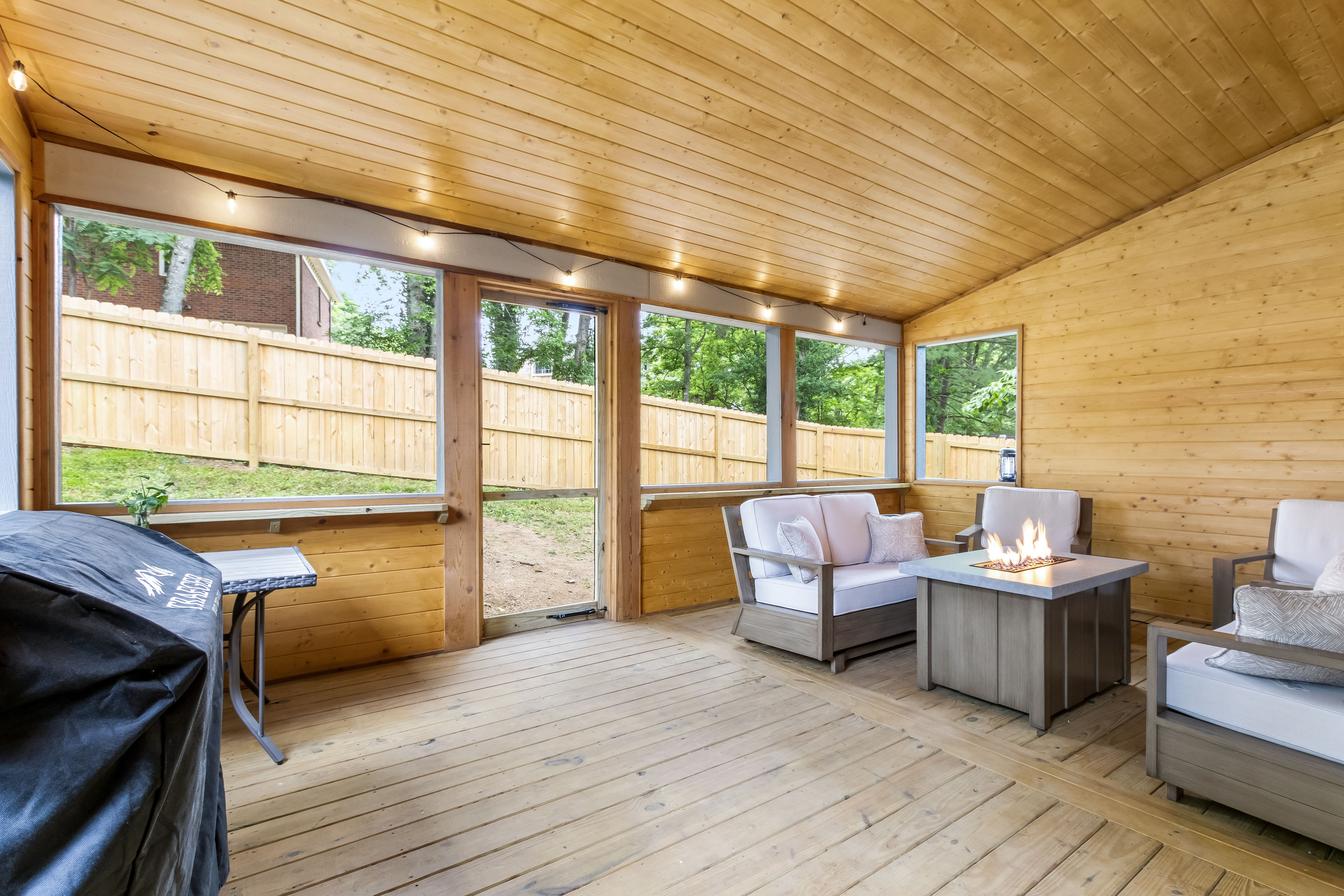 Decks, Patios & Fences